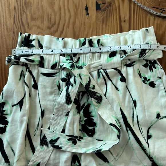 Tanya Taylor Linen Blend Belted Floral Shorts - Picture 7 of 9